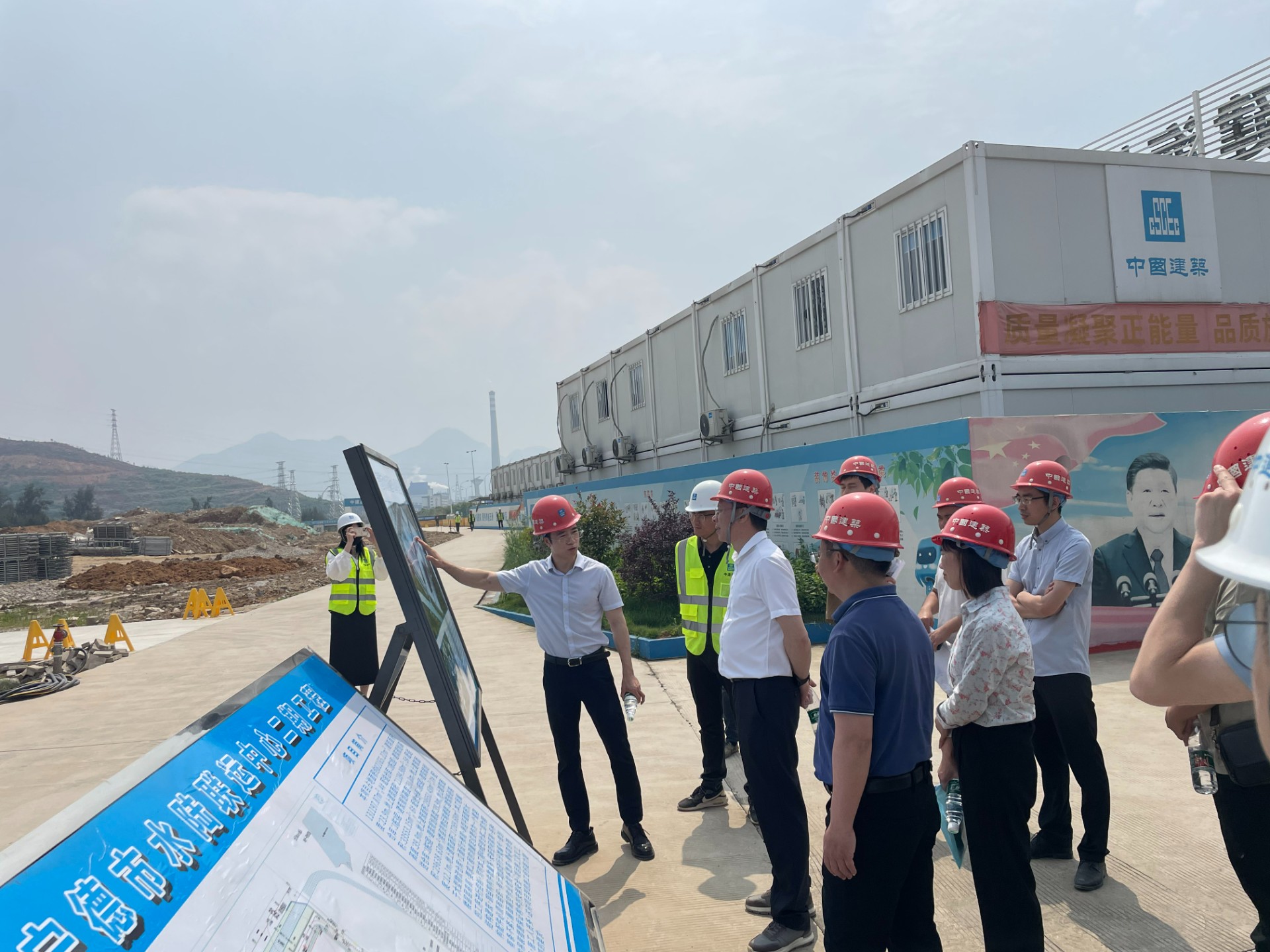 2024-5-9市交投集團領(lǐng)導深入市交投物流集團重點(diǎn)項目現場(chǎng)調研指導工作，姜軒緯拍攝1.jpg